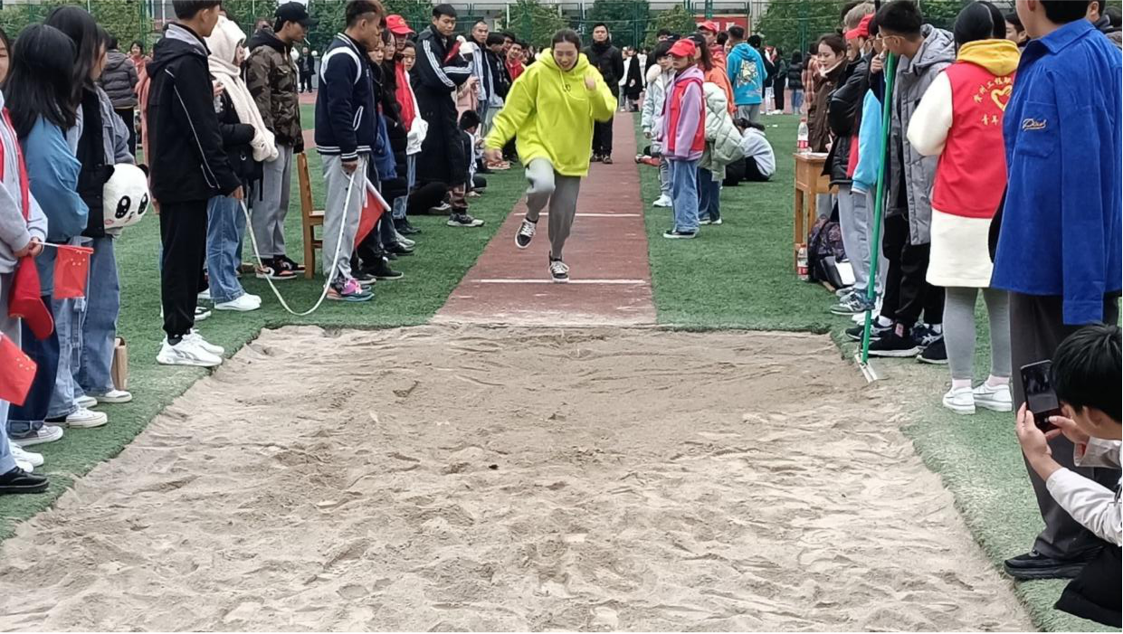 经济与管理学院238名师生参加mk体育（中国）官方网站第六届冬季运动会(图11)